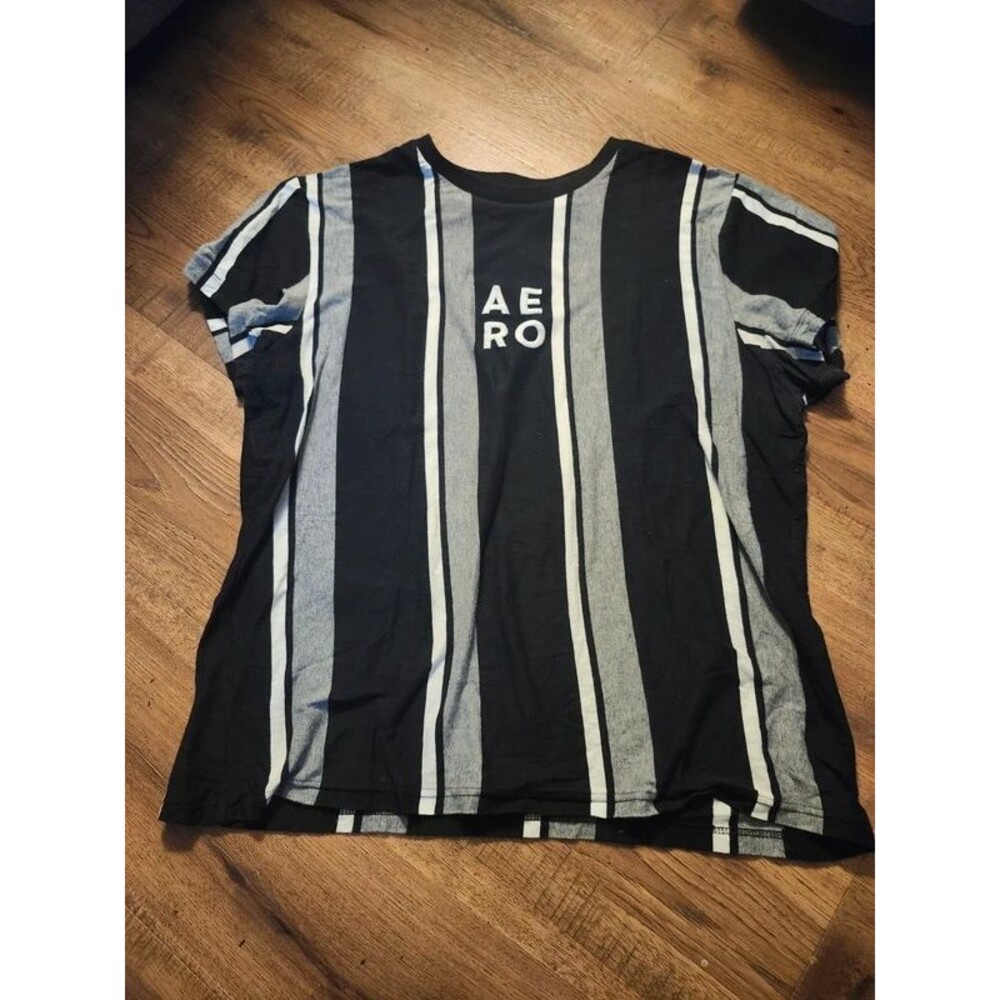 Aeropostale Men's Vertical Stripe Short Sleeve T-Shirt Black Grey large